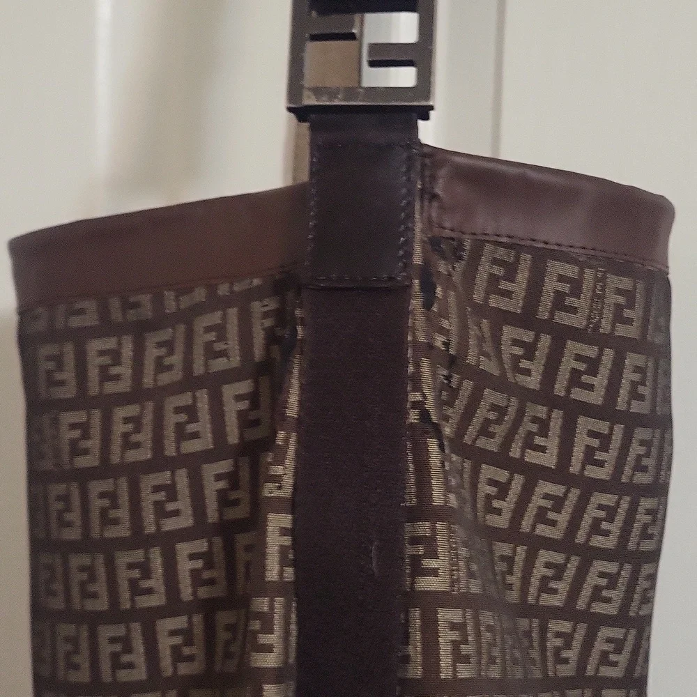 Fendi Black and Brown Messenger Bag - Picture 4 of 16